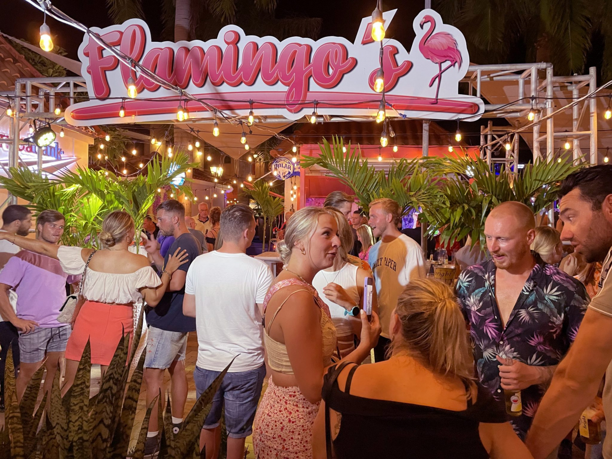 Flamingo's Cocktail Bar My Aruba Guide